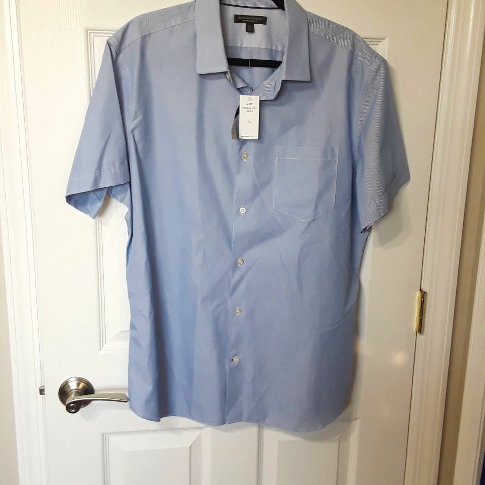 Banana Republic Non Iron Short Sleeve Shirt
